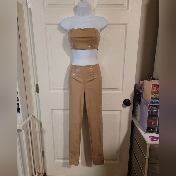 NWT Rare Forever 21 Vinyl PVC Bandeau Leggings Coord Set - Picture 7 of 16